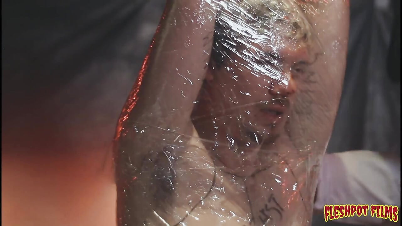 FleshPotFilmsのいたずらな料理ショーとバーニーとブレイク・ジェームズのキンクツイスト