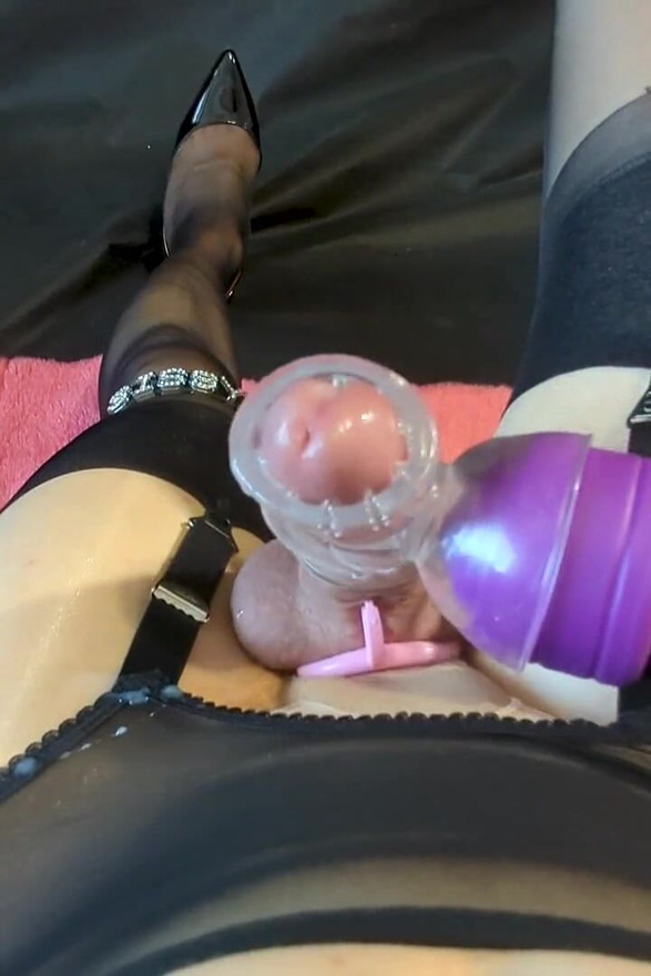 Flat Cage with a Catheter, Clitoral Masturbation with a Vibrator