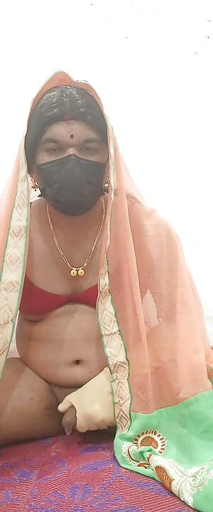 Индийски травестит чука с домашно сари ми секс видеа