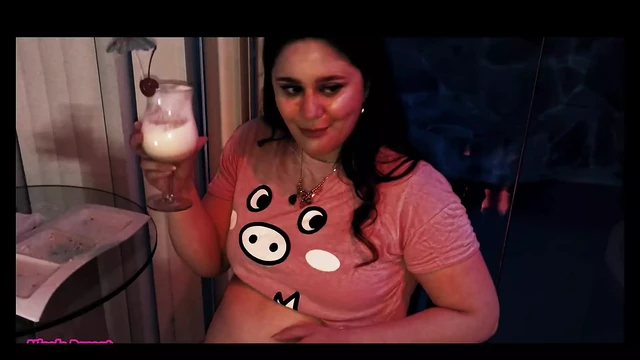 Пухлая и колышущаяся