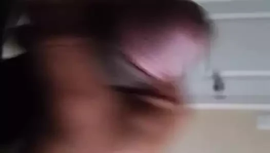 Bazı erkek kedi hakkında düşünmek