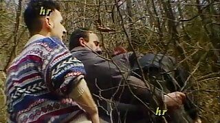 Секретный секс 90-х на итальянском с женами эксгибиционистками №2