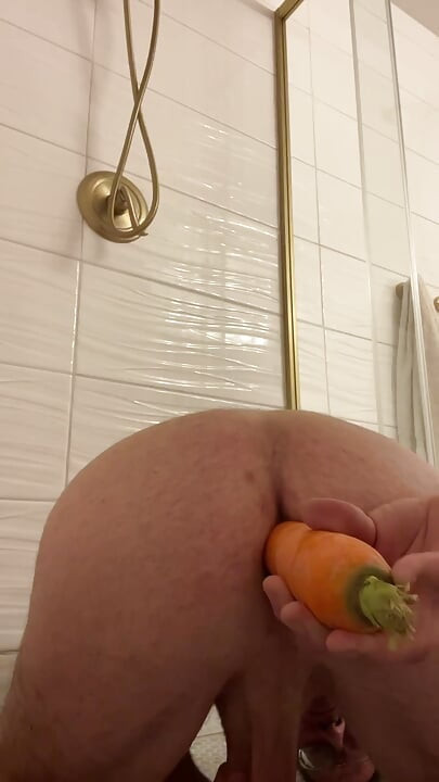 Duşta solo anal