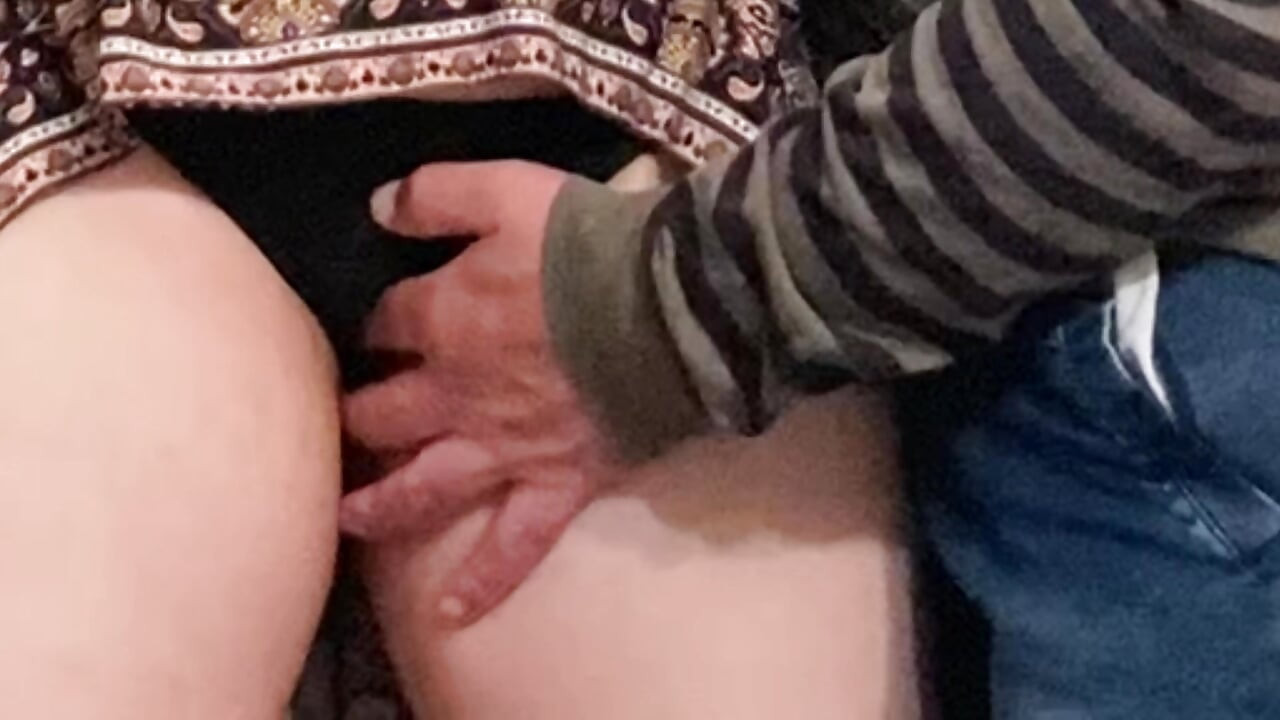 Perv Stepdad Rubbing Her Pussy in Subway