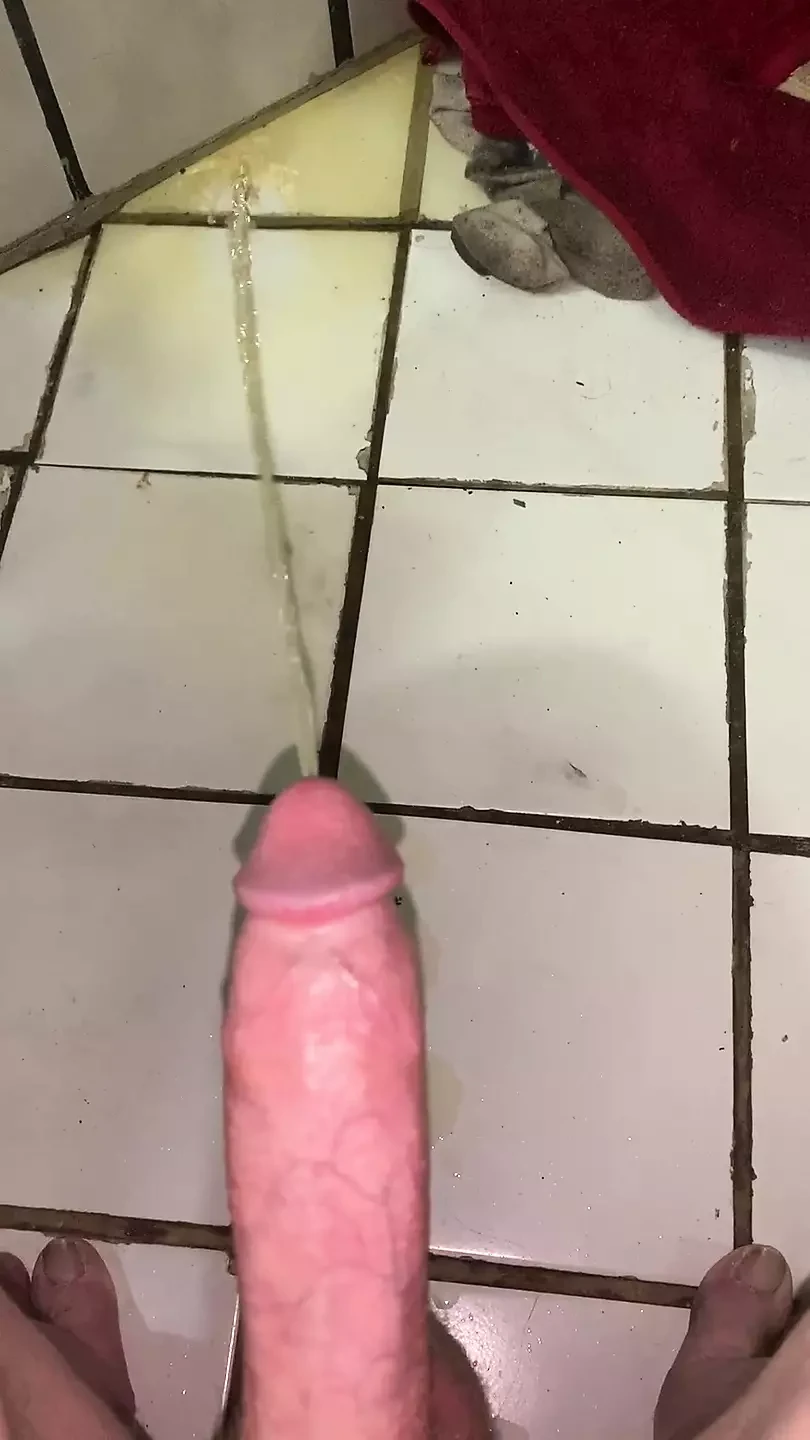 Big Throbbing Hard Cock Pissing On Floor While Squatting Compilation 