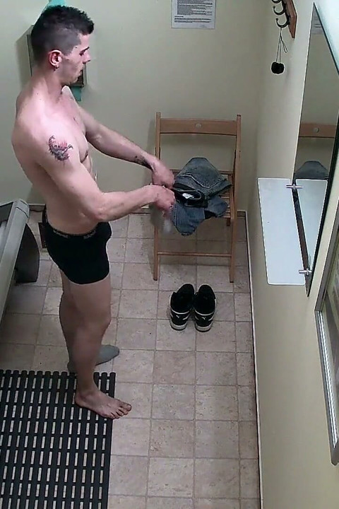 Czech Gay Solarium 29 Hot Muscle Stud’s Solo Stunt