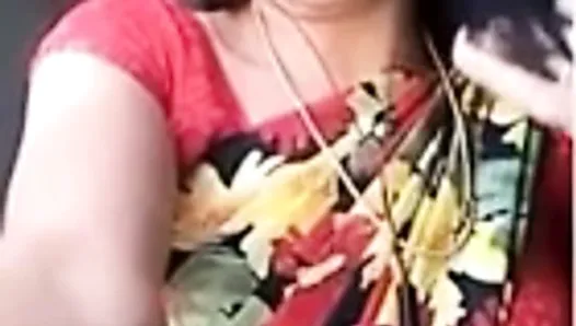 Indian Aunty With Big Boobs on Webcam