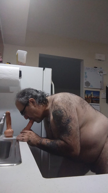 Sai che hai bisogno di cazzo quando succede.