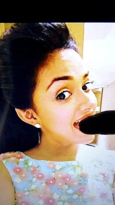 Keerthi suresh xuất tinh