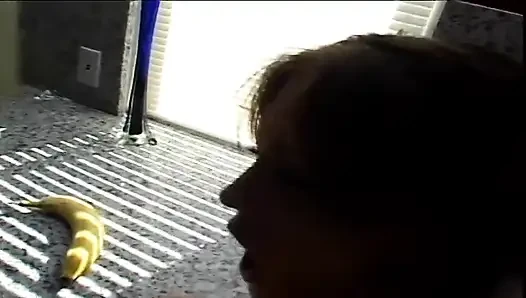 Harika memeli tatlım sakso çekiyor ve amını siktiriyor