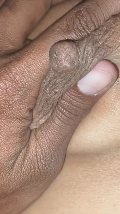 Christmas day ki khusi me Indian bhabhi ki thukai ki Desi big nipples | Clip 1