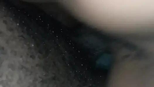 Южно-африканскую девушку трахает сантехник