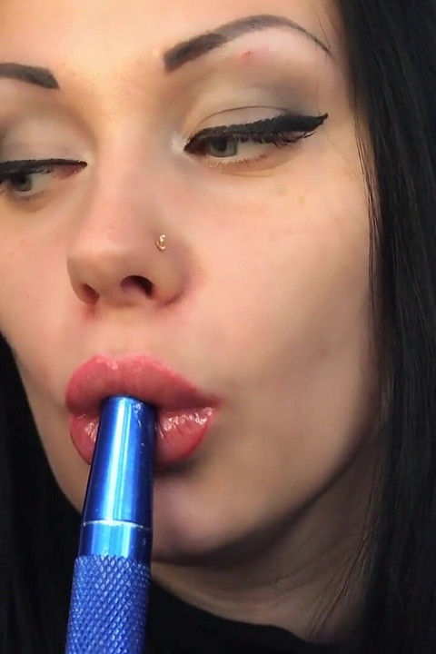 Cum to my big glossy seduction and big hookah smoke!