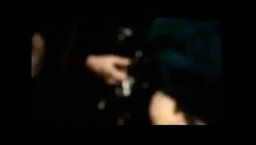 İki harika seksi lezbiyen orta yaşlı seksi kadın birbirlerinin ıslak amını yalıyor