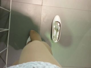 Zapatos de tacón de charol blanco teaser 6