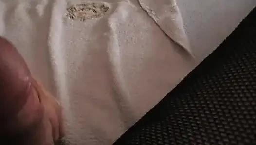 I fuck my ass in chastity and cum in freedom