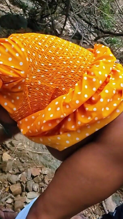 Younger desi dehati girl beautiful sex - New marriage couple outdoor forest jangle hot bhabhi sex hindi - desi xxx… | Clip 1
