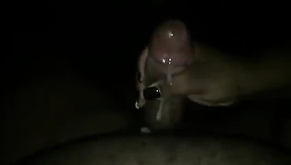 Ngocok kontol sampai crot