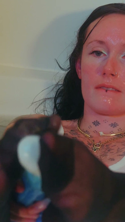 Soaked Tights, Wet Bodysuit: My Bath Footjob with a Cum-pumping Dildo