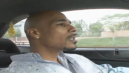 Memek becak gadis remaja sange ini dicrot sperma sampai banjir