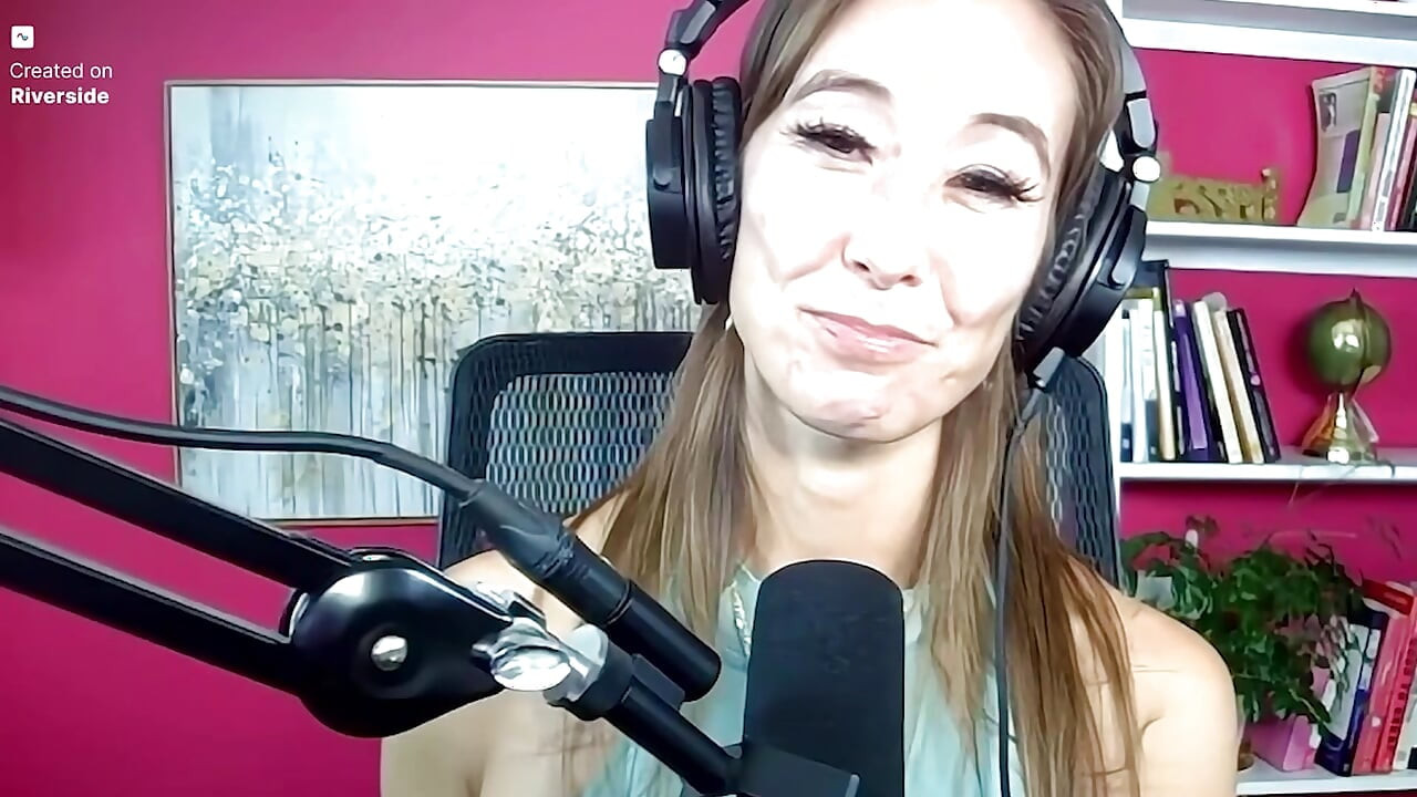Entrevista de Trikepatrol - Christy Love (¡pastor, intérprete adulto y comediante!)