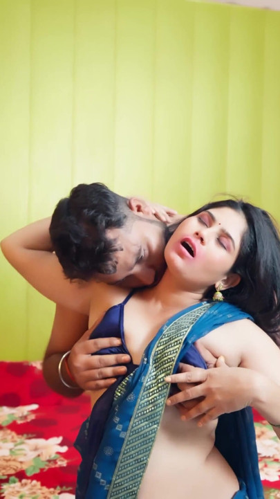 CUPLU INDIAN SEXY FACE SEX SĂLBATIC PENTRU PRIMA DATĂ ÎN CAMERA DE HOTEL, INDIAN HINDI, SEX COMPLET 4K | Clipul 1