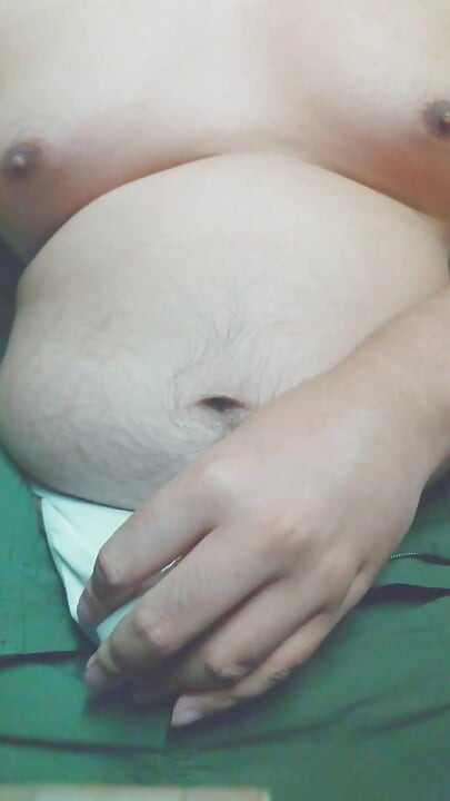 masturbate when parents is home