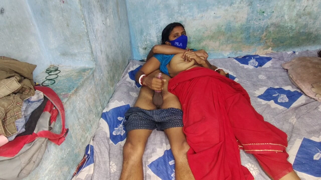 India desi lal sari wali bhabhi ki chudai