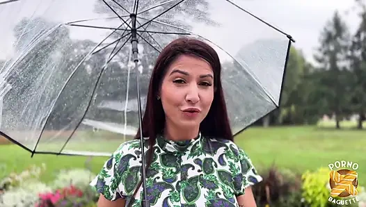 Danaklem, yaramaz kız, ateşli bir sikiş istiyor