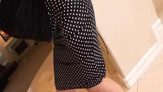 Tombul esmer orta yaşlı seksi kadın büyük zenci yarağı ile genişliyor anal