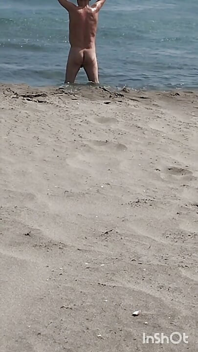 Sur La Plage Nue@
