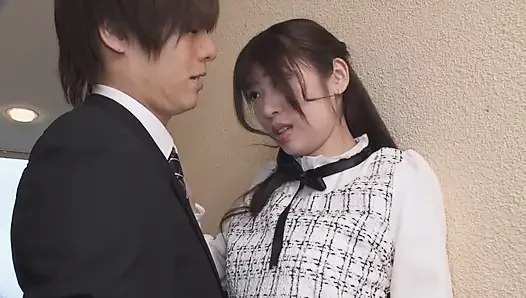 Kaede takagaki si majikan domian yang datang kapan pun aku minta dikasih keringanan seksual