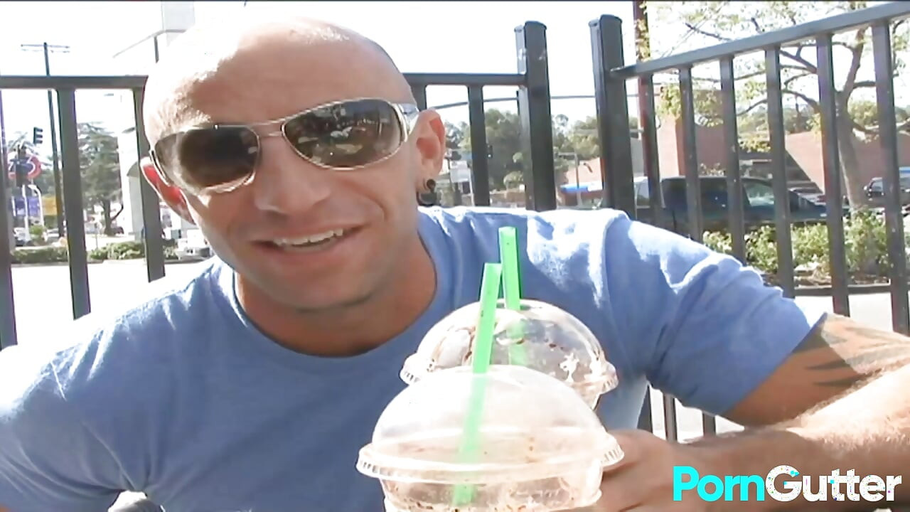 สาวร่านเงี่ยนน้ําแตก Joslyn James โดนกระแทก