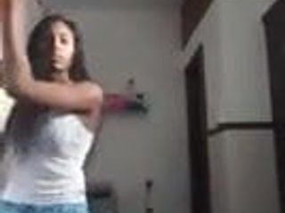 Sexy Mädchen tanzt in ihrem room.mp4