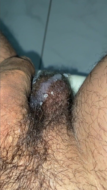 “在离开房子之前射出大量精液”的精彩时刻。