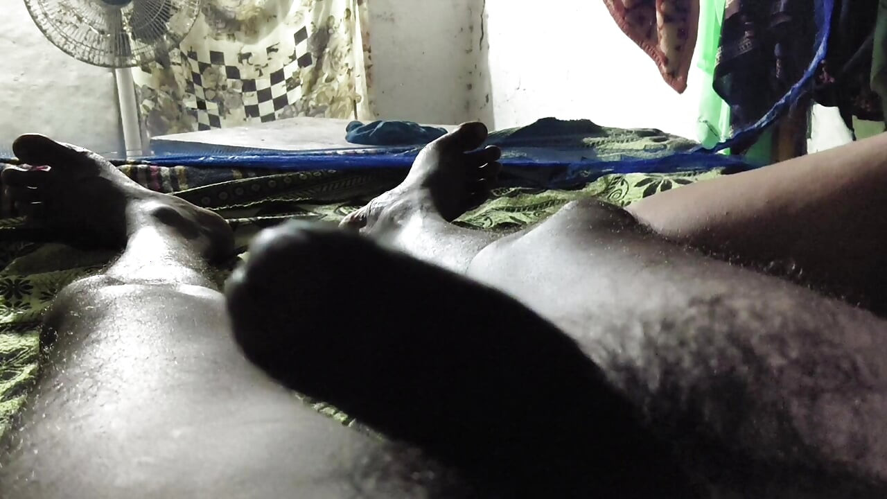 Eu fodi minha meia-irmã muito bem.