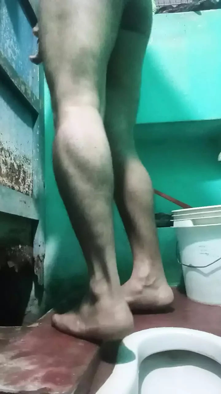 Palle e grande cazzo con un corpo sexy