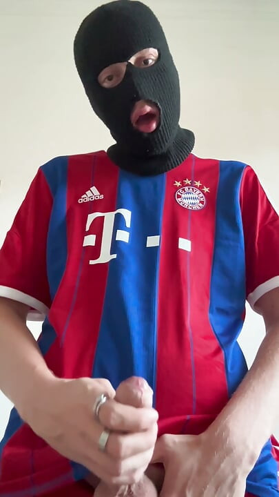 Horny Bro Comes Home From Soccer Practice