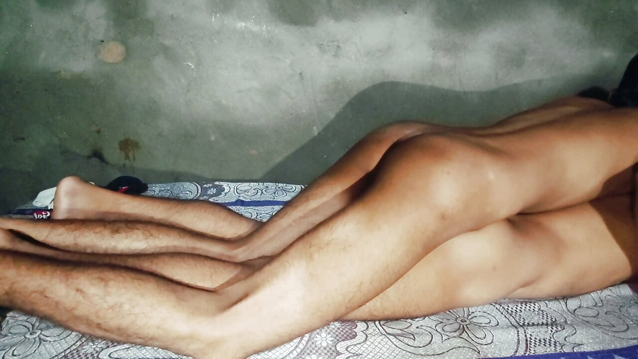 Lamba Bada Vishal lund Chhoti gand ki chudai ki sautele bhai ne /gaye end top desi sexy video