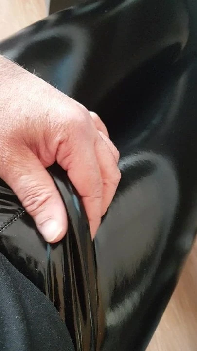 Bulge Teasing in Kinky PVC makes me hot