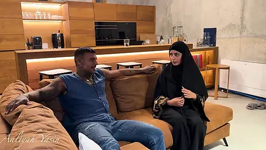 Muslim Wife Cheats on Her Husband with Italian Stud