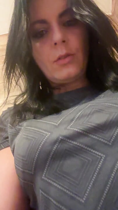 Beautiful MilfyCalla with hungry pussy pee in the toilet, pissing close up