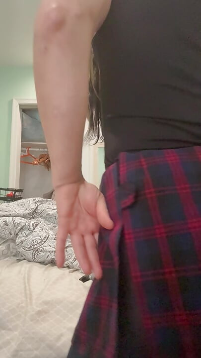 Sissy dressed up belting