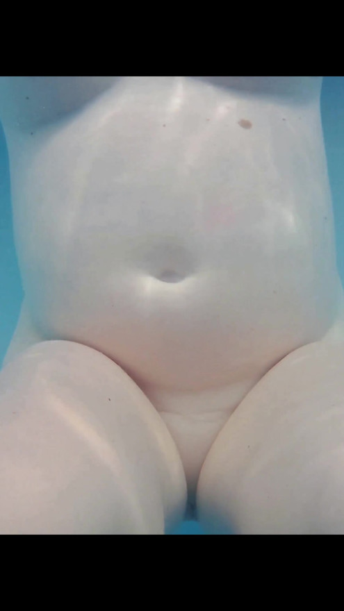 My summer in the pool | Clip 1