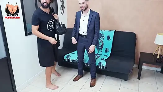 45 Yaşındaki MILF İki Genç Penis Tarafından Sevişti!
