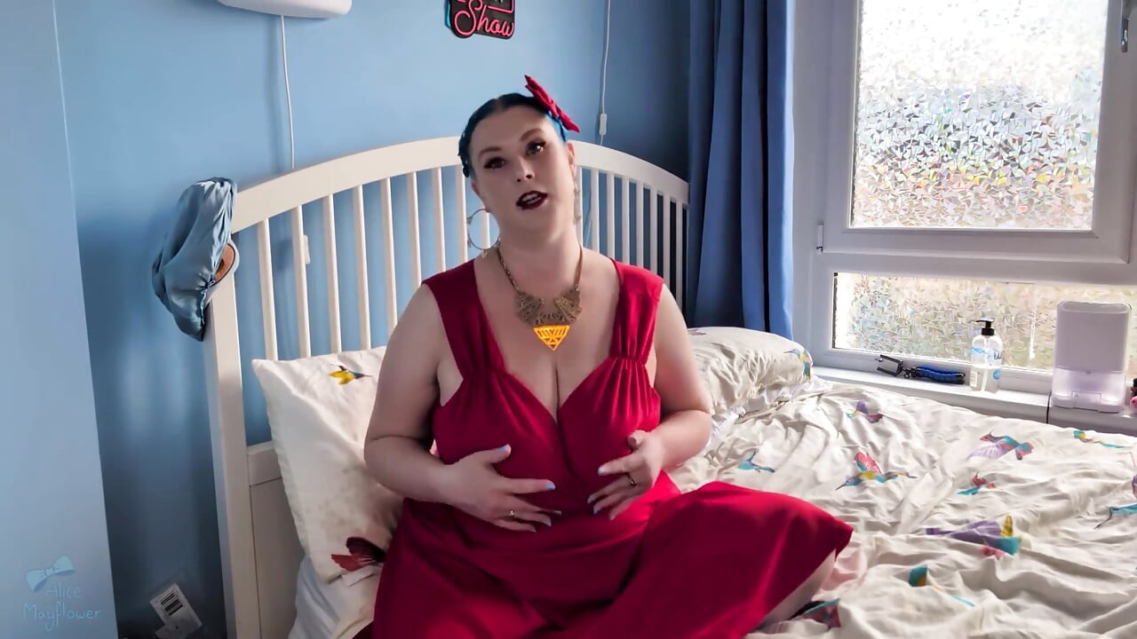 Kurvasta Igra Uloga, Orgazam, Pušenje Dilda i Jebanje - Solo Cura