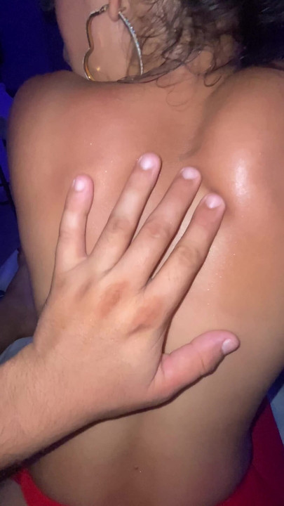 Chevaucher cette riche bite | Clip 3