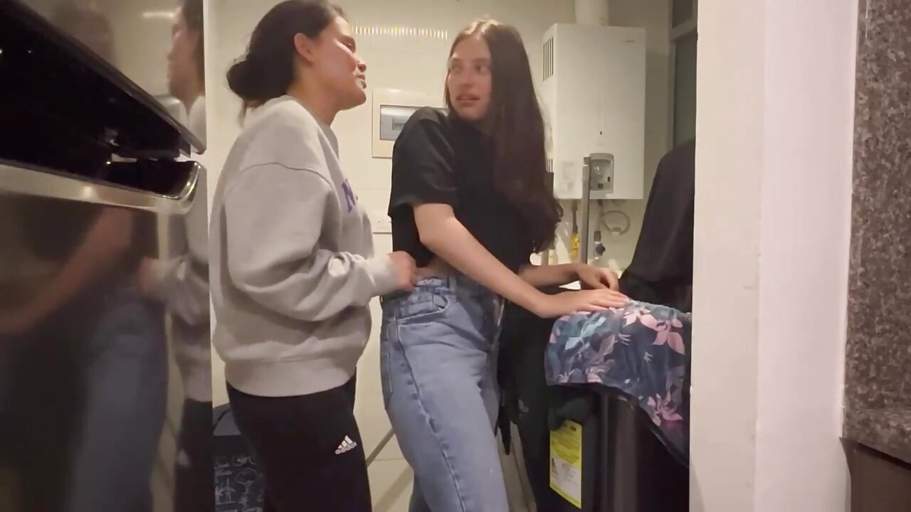 Saya Lesbian Kolej