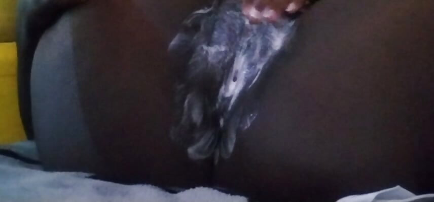 Pussy paling creamy yang pernah Anda lihat