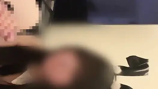 [Private Filming] The Pervert Gets Her Uterus Pressed by Her Legs and Reaches Orgasm from the Portio Part 2